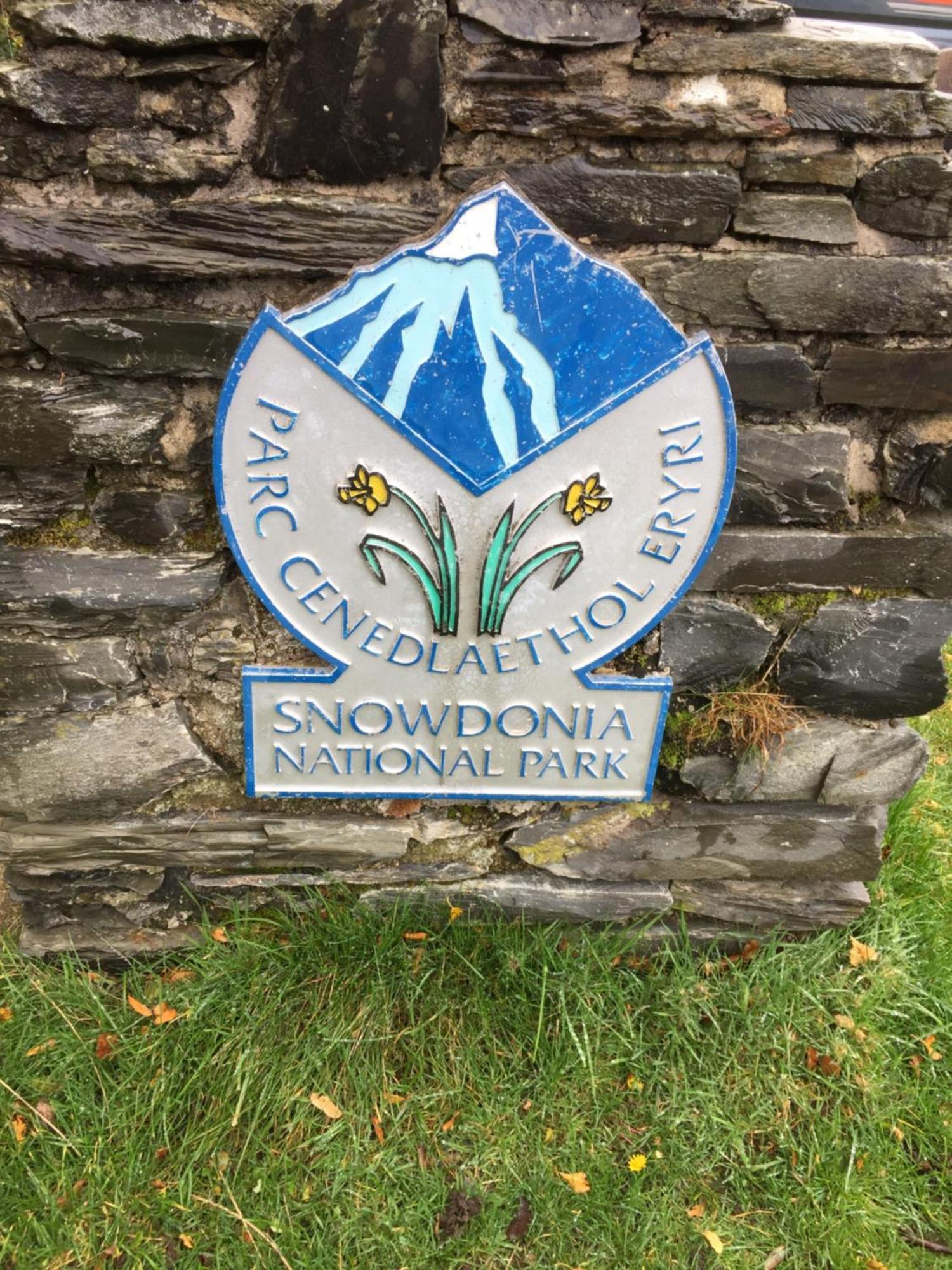 Room Only Guest Accommodation, Guest House Self Catering Bangor  Bagian luar foto