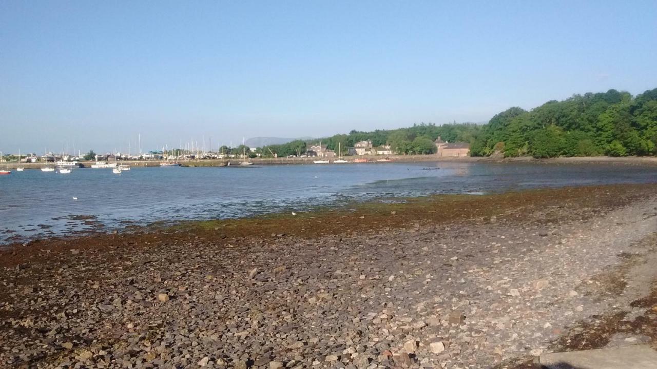 Room Only Guest Accommodation, Guest House Self Catering Bangor  Bagian luar foto